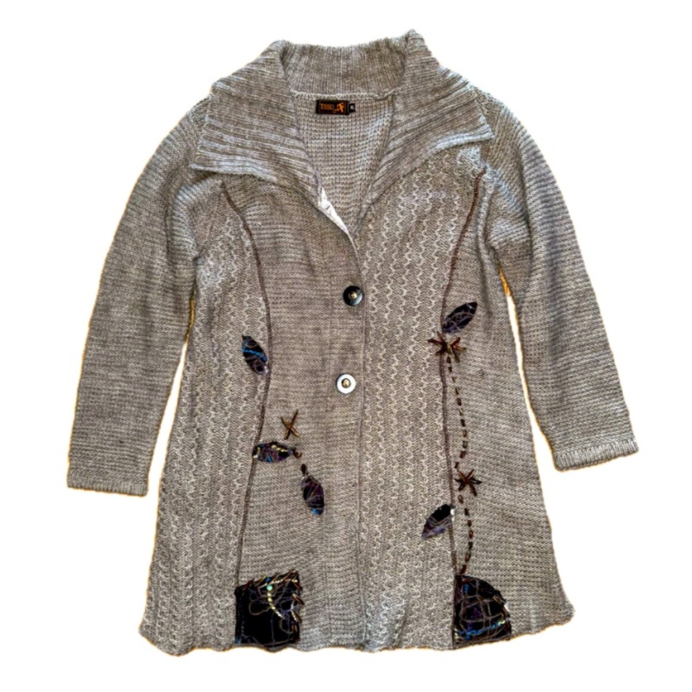 Tivoli wool sweater cardigan with wool stitching and embellishments